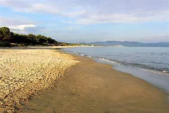 Villaggio Turistico Airone 4*