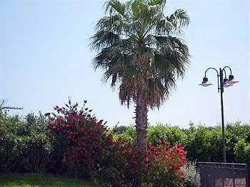 Aparthotel Villaggio Turistico Airone *