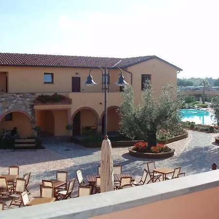 Aparthotel Villaggio Turistico Airone 4*