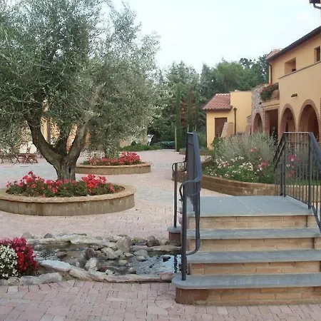 Villaggio Turistico Airone Aparthotel 4*