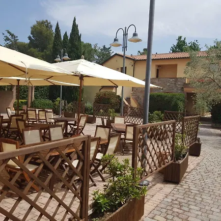 Villaggio Turistico Airone 4*