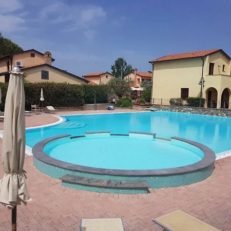 Aparthotel Villaggio Turistico Airone 4*